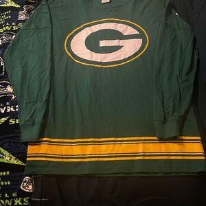 NWOT (W/flaw)Victoria Secret’s PINK GB  Packers Long Sleeve Shirt size BF fit Sm